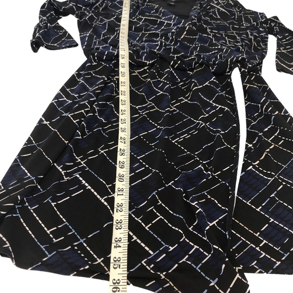 White House Black Market Wrap printed Modi Dress SZ L - Picture 13 of 13